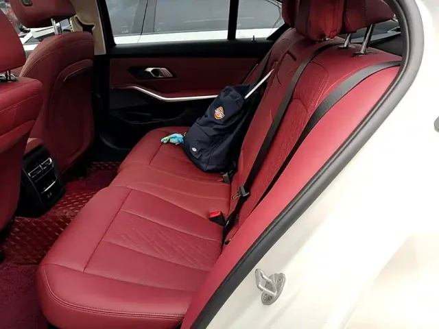 BMW 3 Series — Фото автомобиля 16