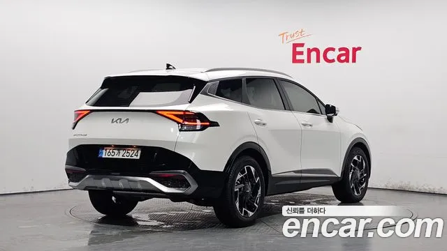 Kia Sportage Sportage 5-е поколение Бензин 1.6 турбо 2WD — Фото автомобиля 2