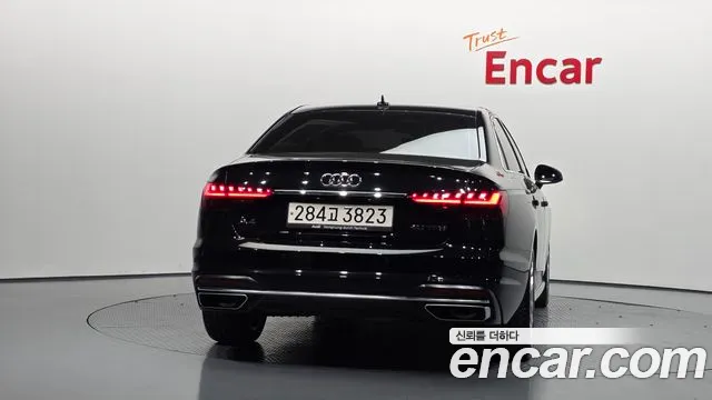 Audi A4 — Фото автомобиля 4