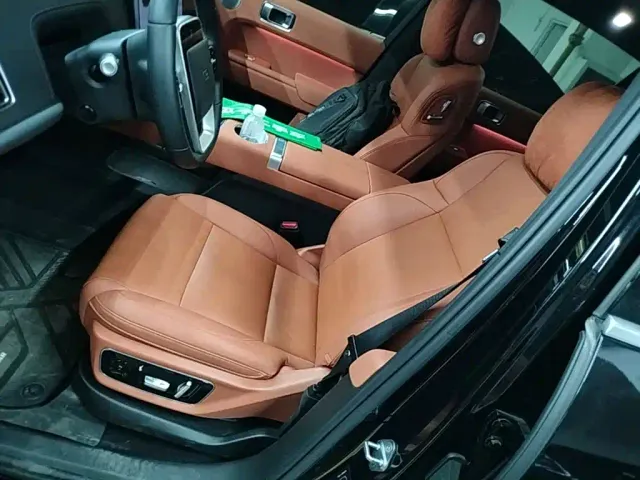 Li Auto L7 — Фото автомобиля 14