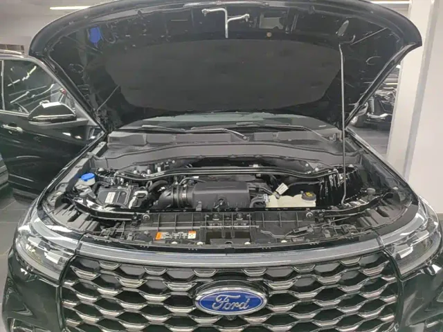 Ford Explorer — Фото автомобиля 19