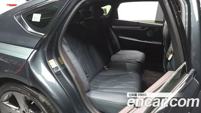 Genesis G80 Бензин 3.5 турбо AWD — Фото автомобиля 11