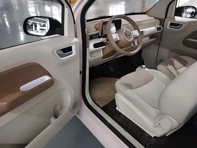 Wuling Hongguang Mini EV — Фото автомобиля 15