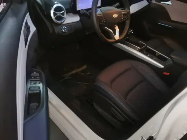 Chevrolet Monza — Фото автомобиля 14