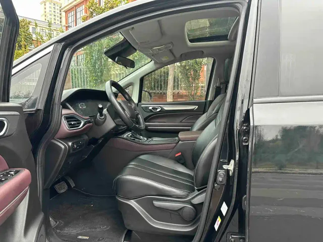 GAC Trumpchi M6 — Фото автомобиля 12