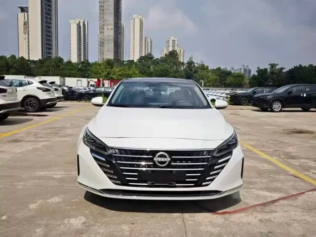 Nissan Teana — Фото автомобиля 2