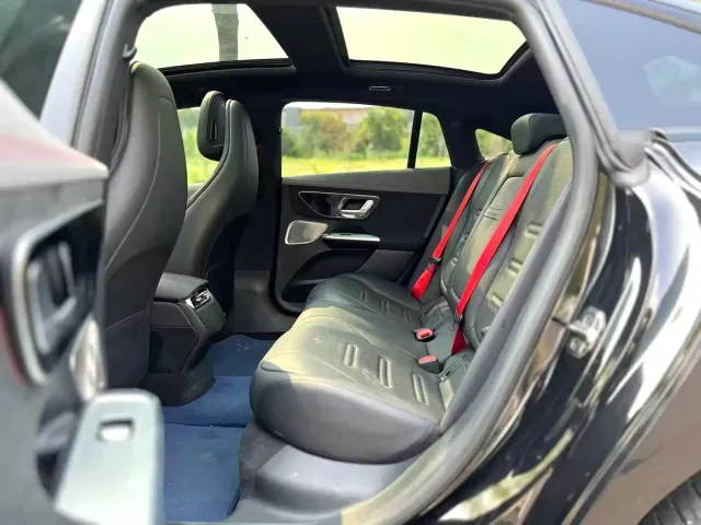 Mercedes-Benz EQE AMG — Фото автомобиля 5