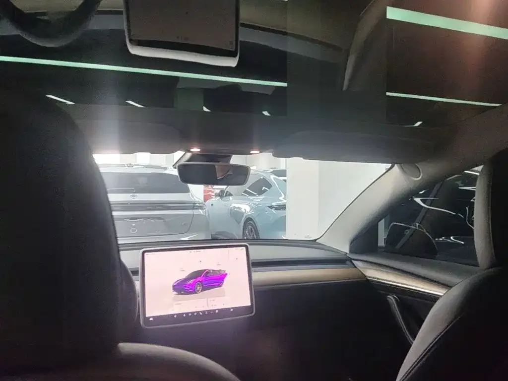 Tesla Model 3 2021 Second Facelift Performance High-Performance AWD Version — Фото автомобиля 17