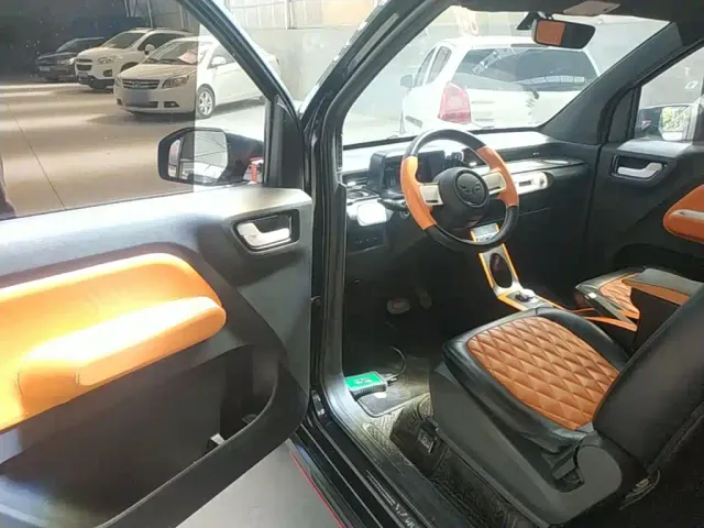 Wuling Hongguang Mini EV — Фото автомобиля 15