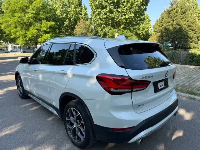 BMW X1 — Фото автомобиля 3