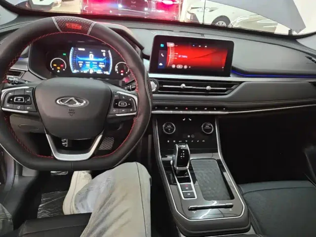 Chery Tiggo 8 — Фото автомобиля 9