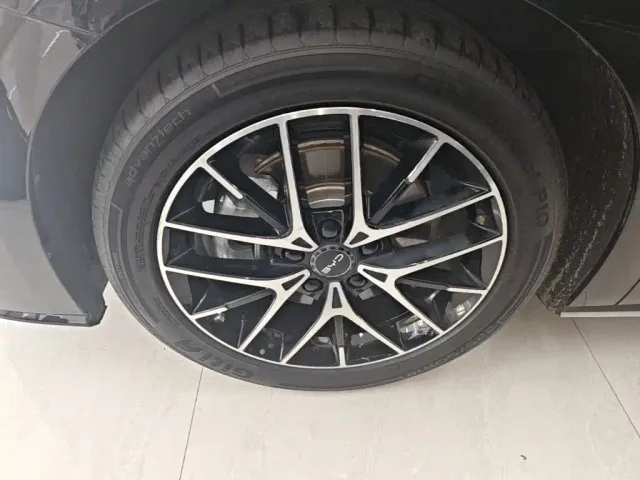 BYD Seal — Фото автомобиля 22