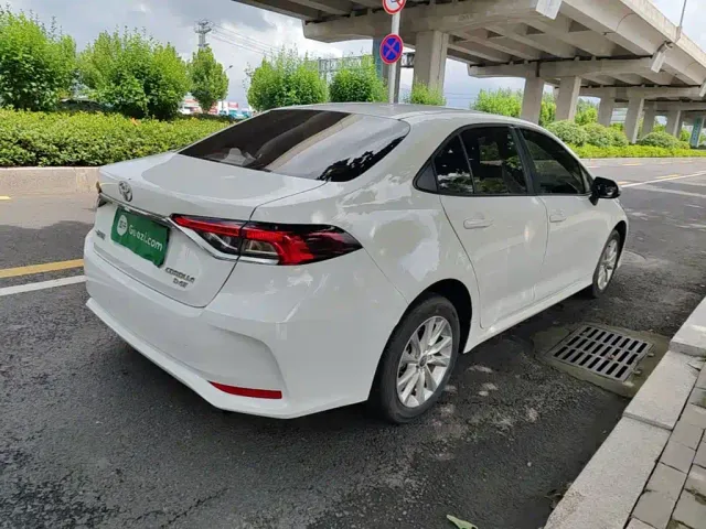 Toyota Corolla — Фото автомобиля 6