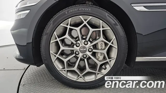 Genesis G80 RG3 — Фото автомобиля 5