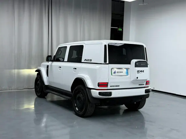 iCAR V23 — Фото автомобиля 16