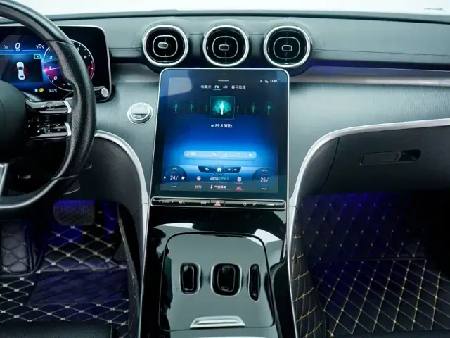 Mercedes-Benz C-Class — Фото автомобиля 17