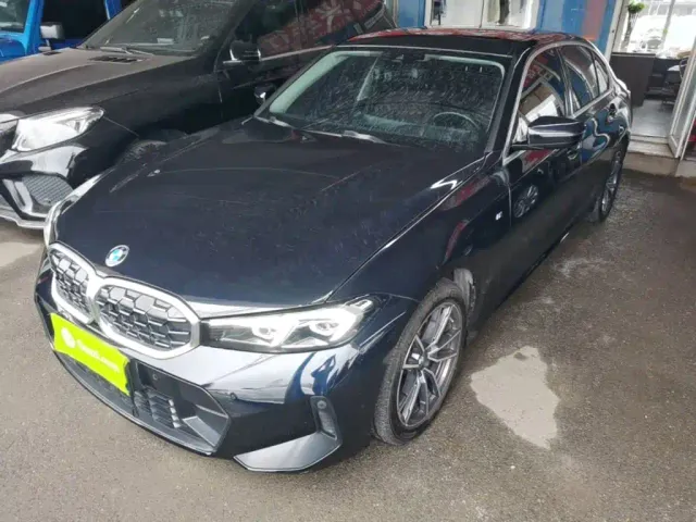 Фотография автомобиля — BMW 3 Series