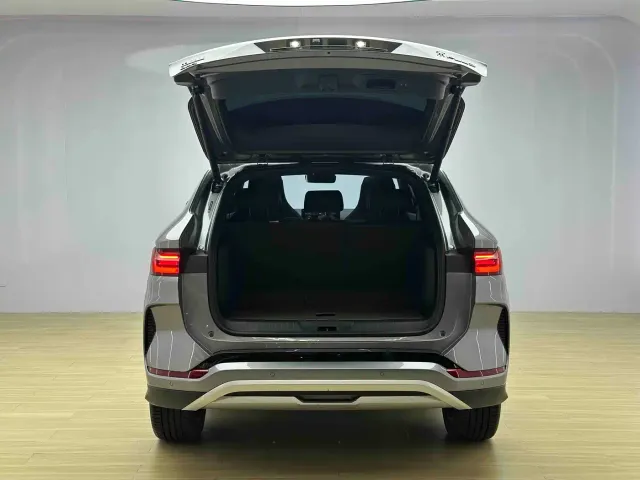 BYD Song PLUS — Фото автомобиля 8