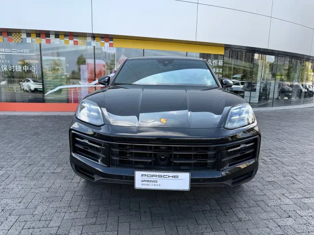 Porsche Cayenne — Фото автомобиля 2