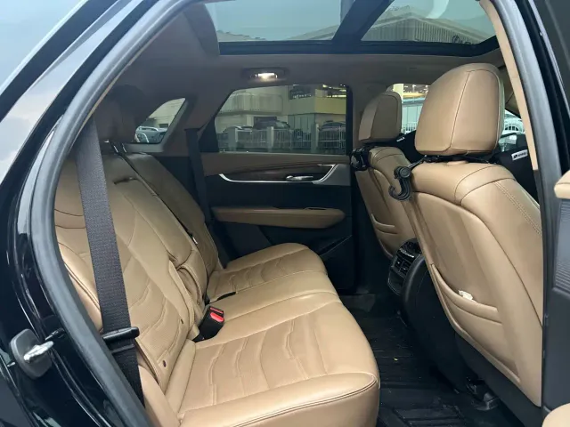 Cadillac XT5 — Фото автомобиля 16