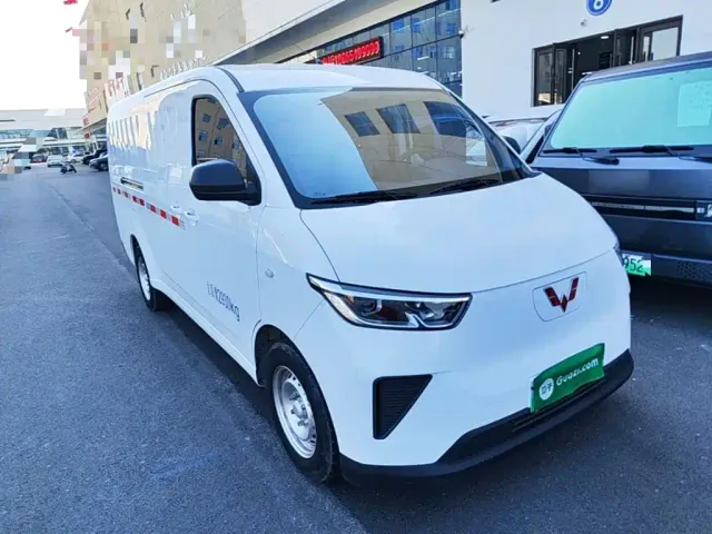 Wuling Yangguang — Фото автомобиля 3