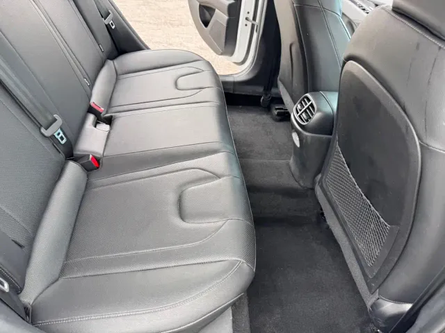 Hyundai Elantra — Фото автомобиля 12