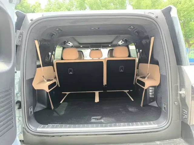 BYD FangChengBao Leopard 8 — Фото автомобиля 18