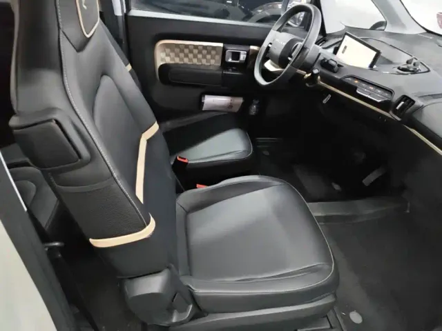 Baojun KiWi EV — Фото автомобиля 24