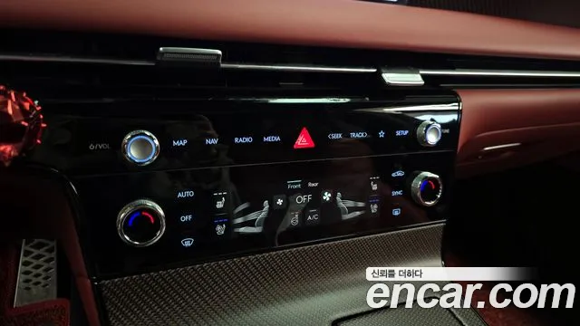Genesis G80 Бензин 2.5 турбо AWD — Фото автомобиля 26