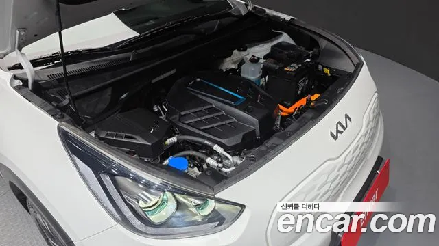 Kia Niro — Фото автомобиля 2