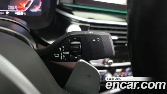 BMW 5 Series G30 — Фото автомобиля 29