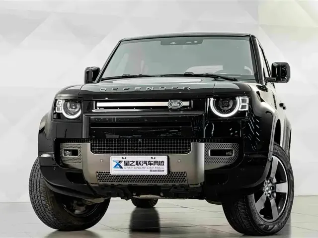 Land Rover Defender — Фото автомобиля 3