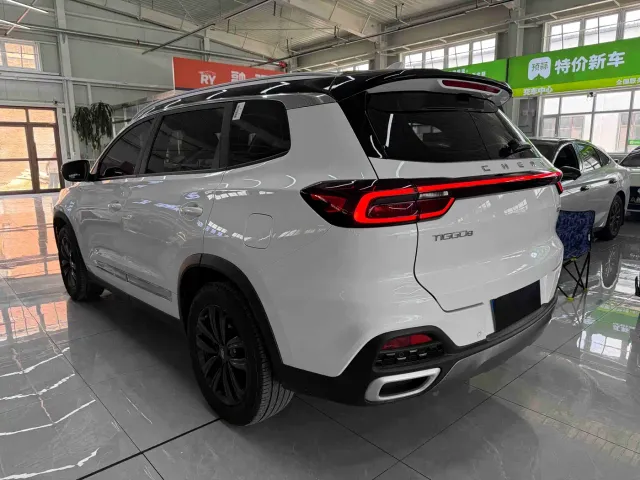 Chery Tiggo 8 — Фото автомобиля 6