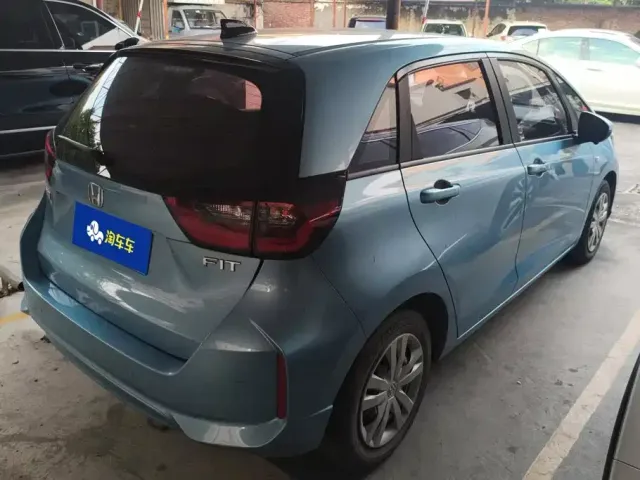Honda Fit 2021 1.5L CVT Trend Edition — Фото автомобиля 3