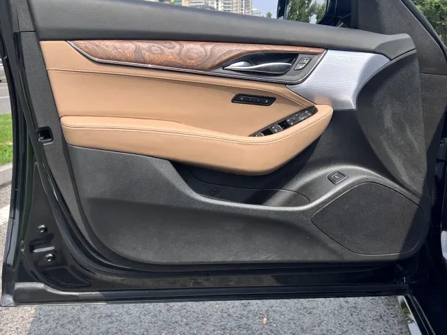 Cadillac CT5 — Фото автомобиля 6