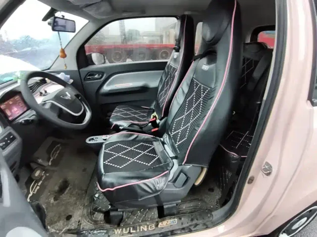 Wuling Hongguang Mini EV — Фото автомобиля 14