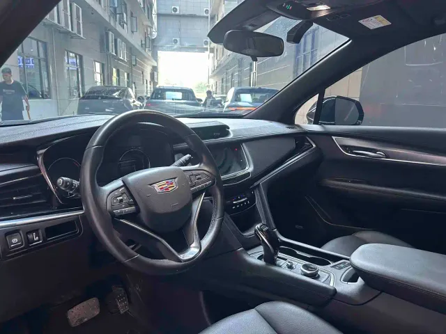 Cadillac XT6 — Фото автомобиля 13