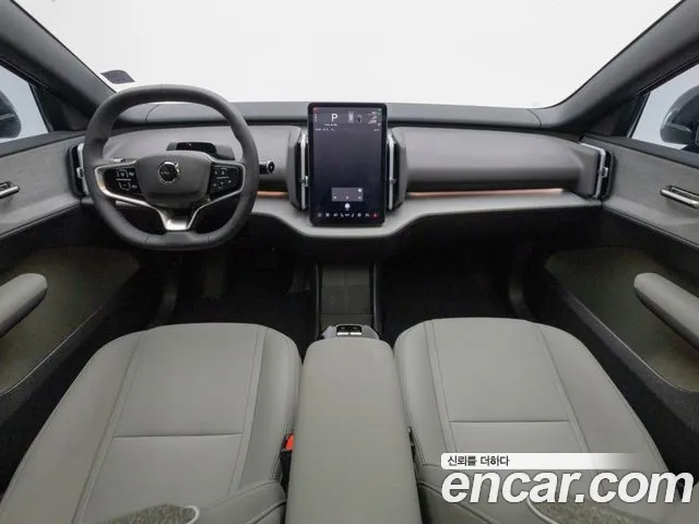 Volvo EX30 Cross Country — Фото автомобиля 9