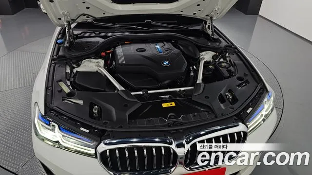 BMW 5 Series G30 — Фото автомобиля 6