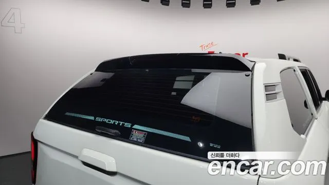 KG_Mobility_Ssangyong Rexton Дизель 2.2 2WD — Фото автомобиля 30