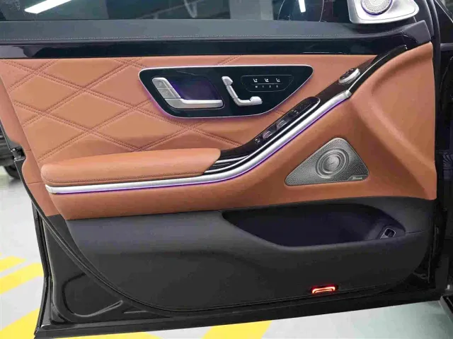 Mercedes-Benz Maybach S-Class — Фото автомобиля 10