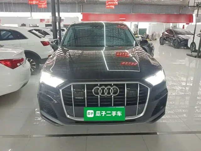 Audi Q7 — Фото автомобиля 2