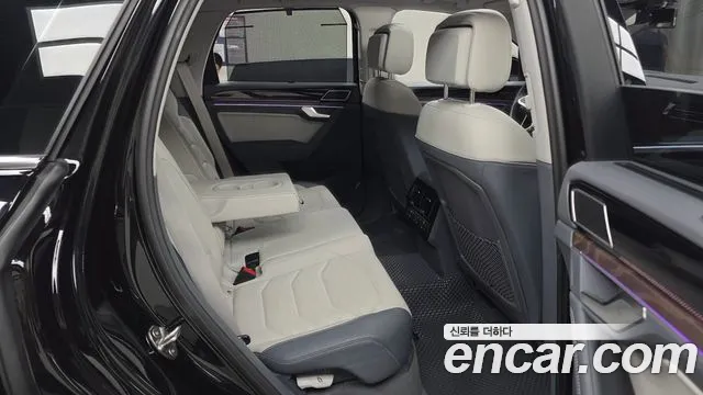 Volkswagen Touareg Touareg 3 поколение 3.0 TDI Prestige — Фото автомобиля 6