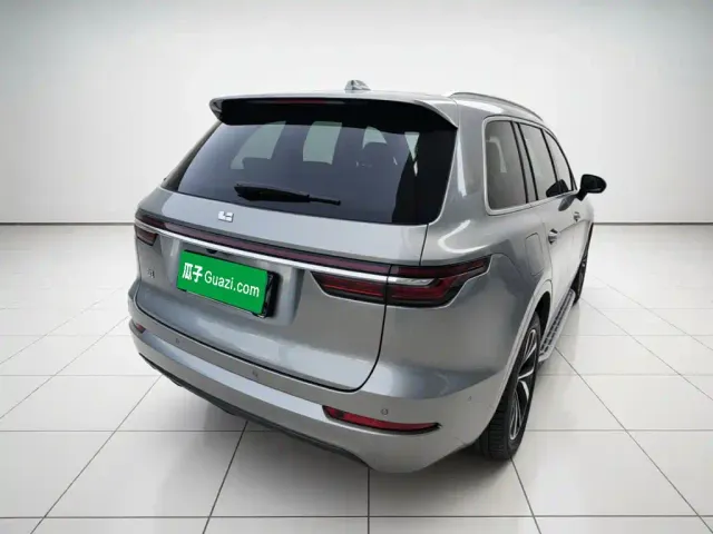 Li Auto ONE — Фото автомобиля 4