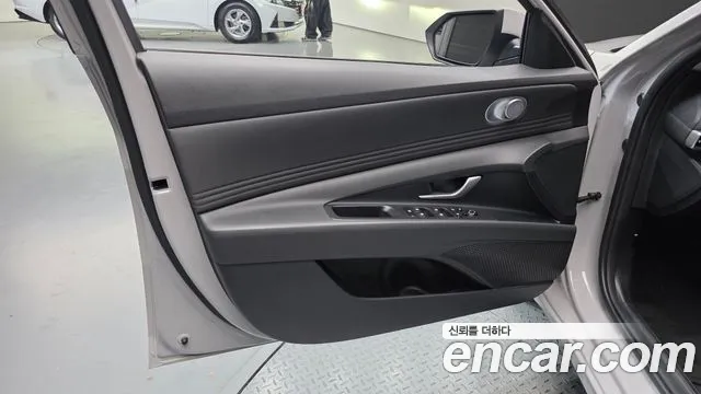 Hyundai Avante CN7 — Фото автомобиля 13
