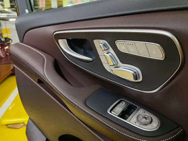 Mercedes-Benz V-Class — Фото автомобиля 17