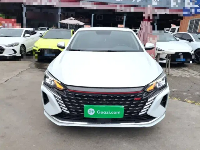 Dongfeng Yixuan MAX — Фото автомобиля 2