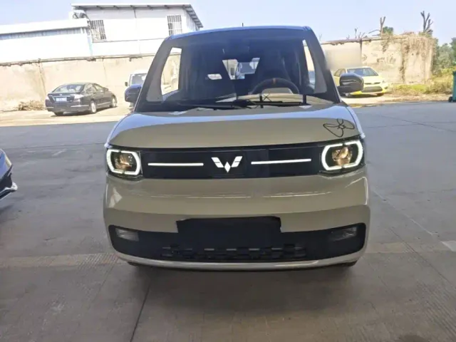 Wuling Hongguang Mini EV — Фото автомобиля 2