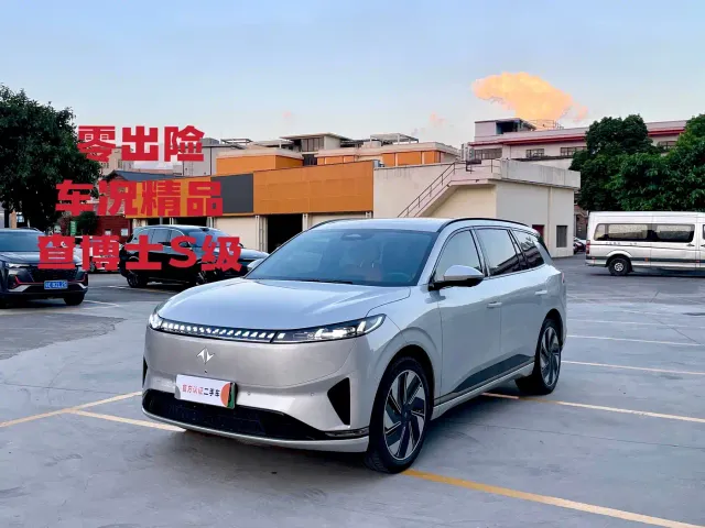 Фотография автомобиля — Dongfeng eπ 008