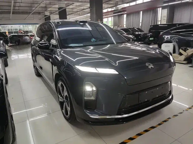 Nio ES8 — Фото автомобиля 3